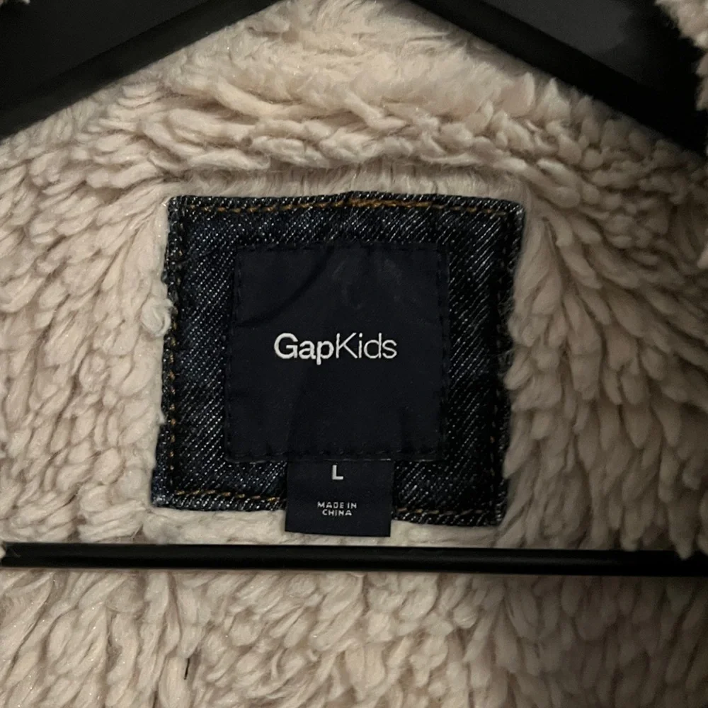 Gap sherpa Lining Jean Jacket Large